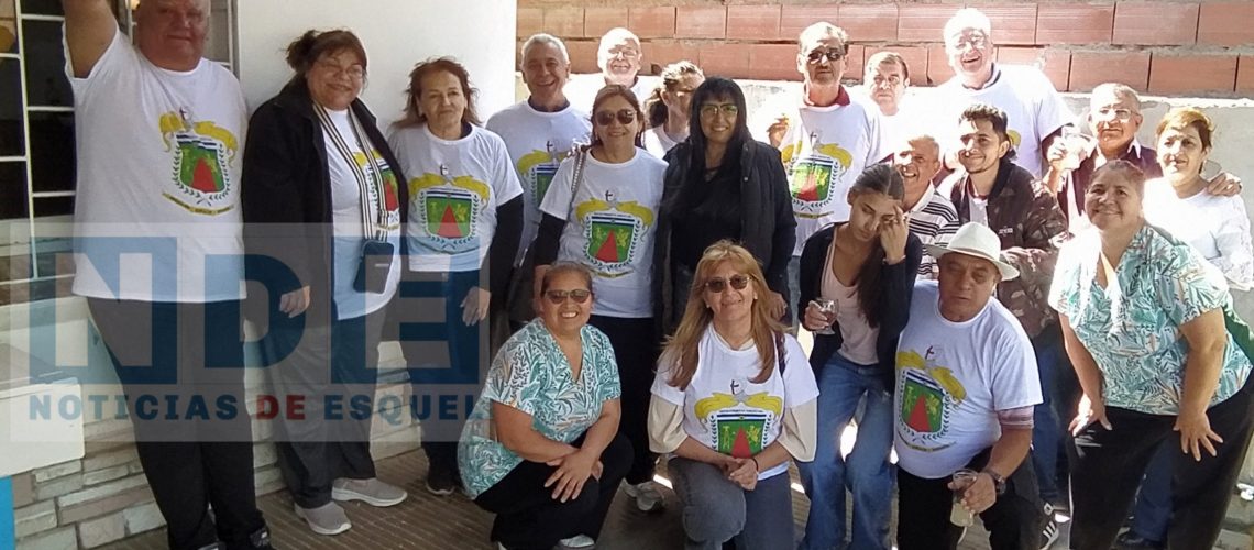 {"remix_data":[],"remix_entry_point":"challenges","source_tags":["local"],"origin":"unknown","total_draw_time":0,"total_draw_actions":0,"layers_used":0,"brushes_used":0,"photos_added":0,"total_editor_actions":{},"tools_used":{},"is_sticker":false,"edited_since_last_sticker_save":false,"containsFTESticker":false}