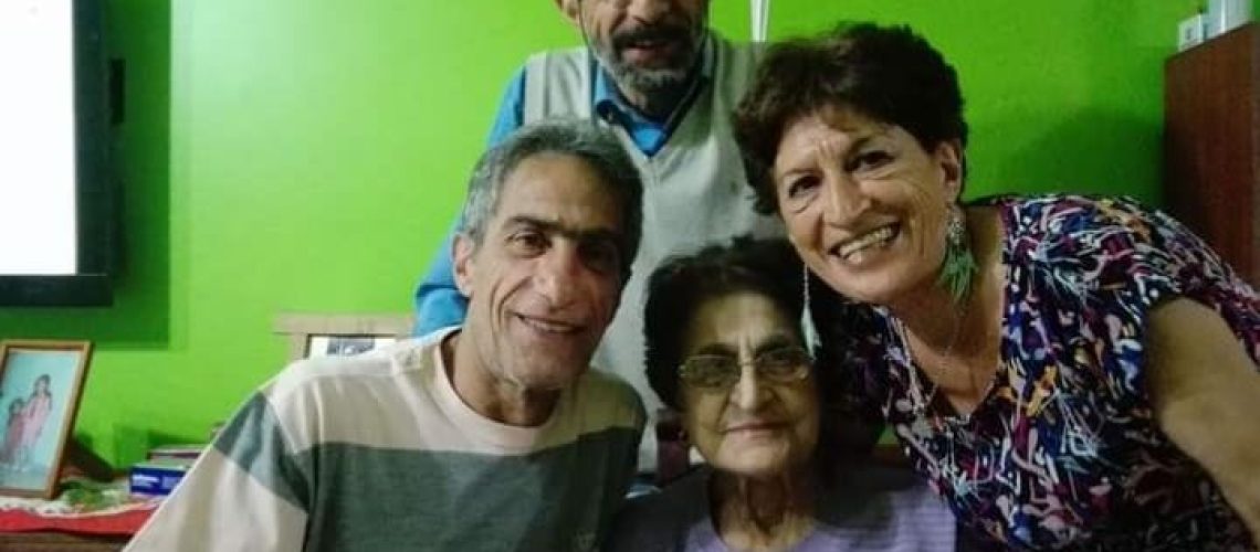 Rosa y sus hijos y hermanos de Norberto