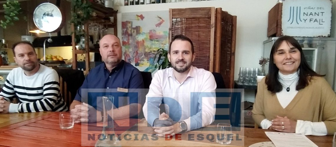 Picsart_22-04-11_16-37-46-459