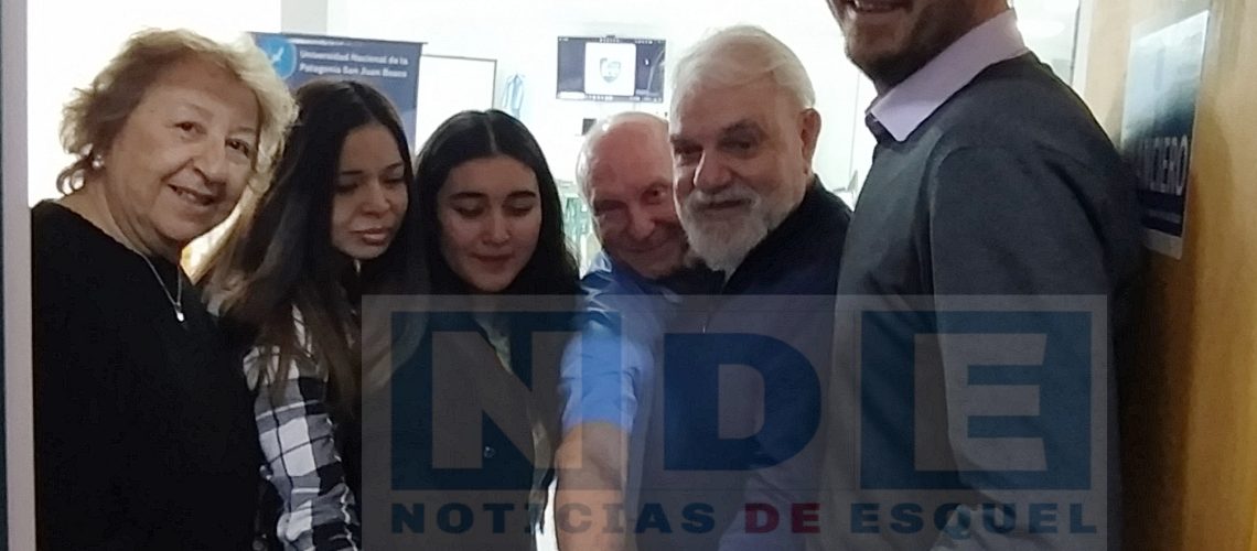 Picsart_23-08-23_19-41-22-834 Picsart_23-08-23_19-41-22-834