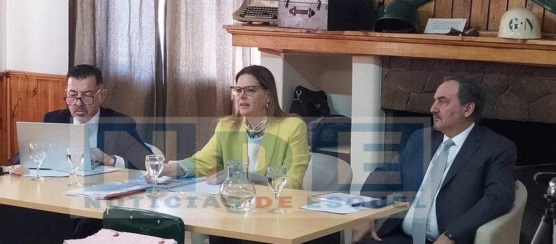 Picsart_23-10-06_13-55-07-811