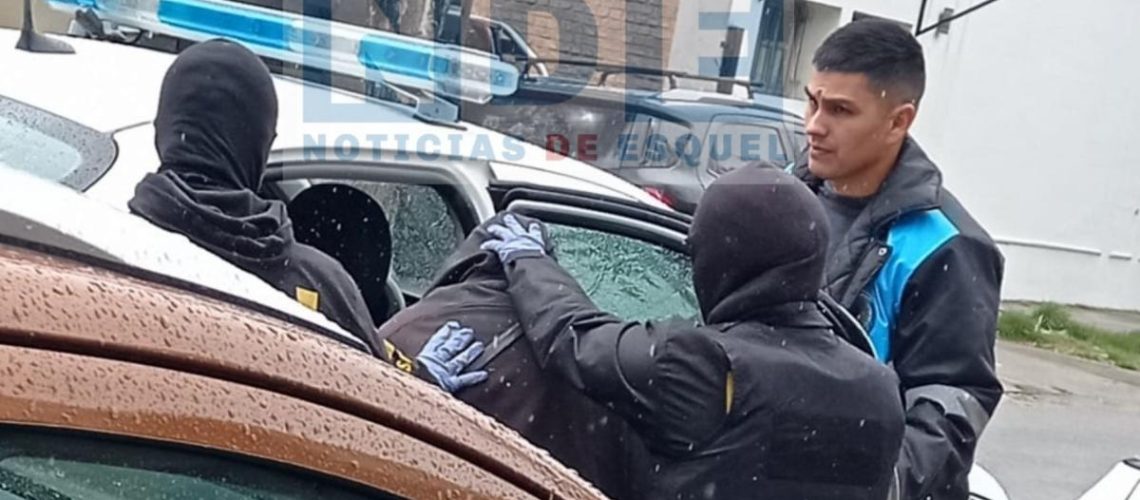 Picsart_23-10-27_13-13-14-798