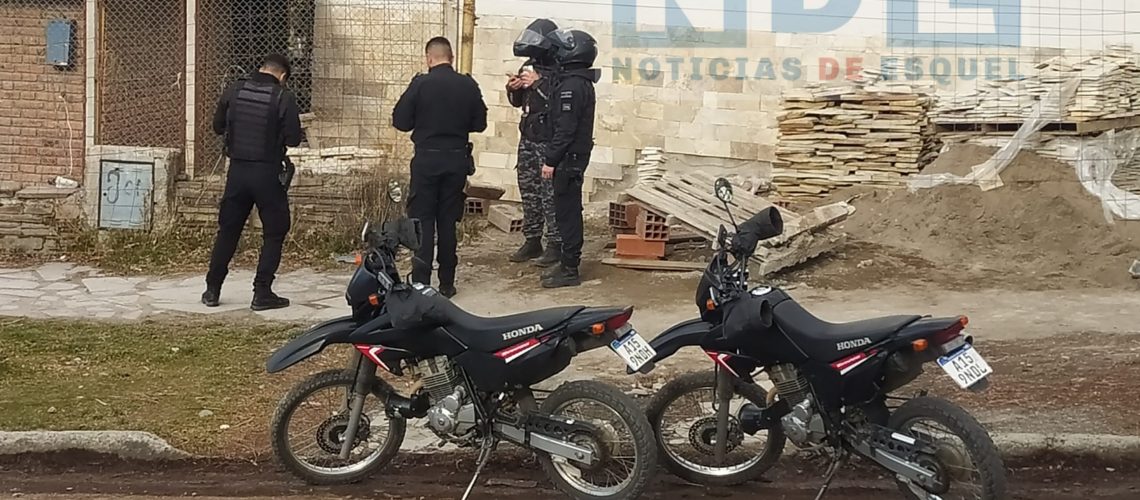 {"remix_data":[],"remix_entry_point":"challenges","source_tags":["local"],"origin":"unknown","total_draw_time":0,"total_draw_actions":0,"layers_used":0,"brushes_used":0,"photos_added":0,"total_editor_actions":{},"tools_used":{},"is_sticker":false,"edited_since_last_sticker_save":false,"containsFTESticker":false}