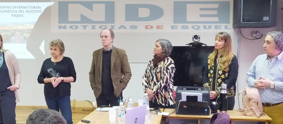 {"remix_data":[],"remix_entry_point":"challenges","source_tags":["local"],"origin":"unknown","total_draw_time":0,"total_draw_actions":0,"layers_used":0,"brushes_used":0,"photos_added":0,"total_editor_actions":{},"tools_used":{},"is_sticker":false,"edited_since_last_sticker_save":false,"containsFTESticker":false}