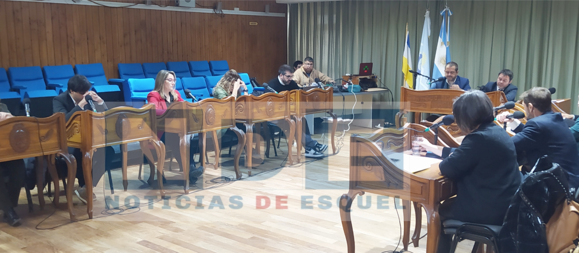 Picsart_25-08-29_19-08-00-367