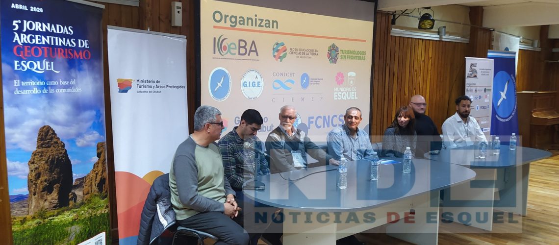 {"remix_data":[],"remix_entry_point":"challenges","source_tags":["local"],"origin":"unknown","total_draw_time":0,"total_draw_actions":0,"layers_used":0,"brushes_used":0,"photos_added":0,"total_editor_actions":{},"tools_used":{"transform":1},"is_sticker":false,"edited_since_last_sticker_save":true,"containsFTESticker":false}