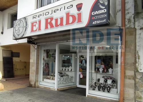 11-4-2023 robo relojeria el rubi