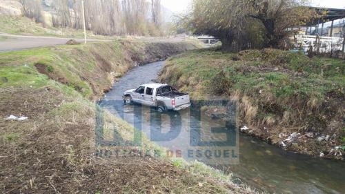 18-6-2023 camioneta arroyo
