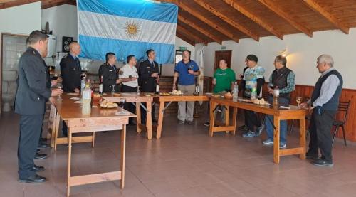 vino de honor policial malvinas